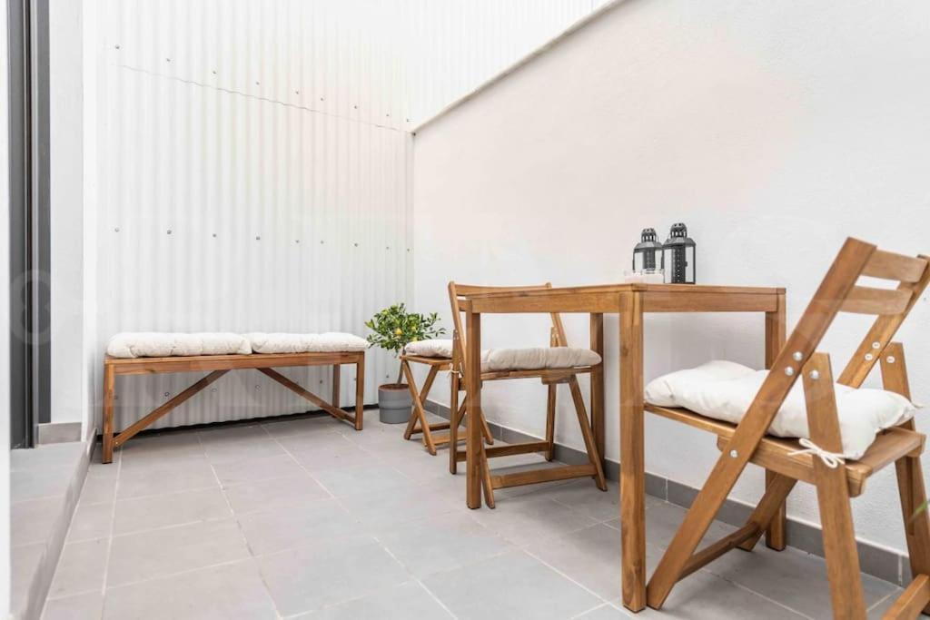 Fresh & Stylish Apartment With Parking By Rems Malaga Ngoại thất bức ảnh