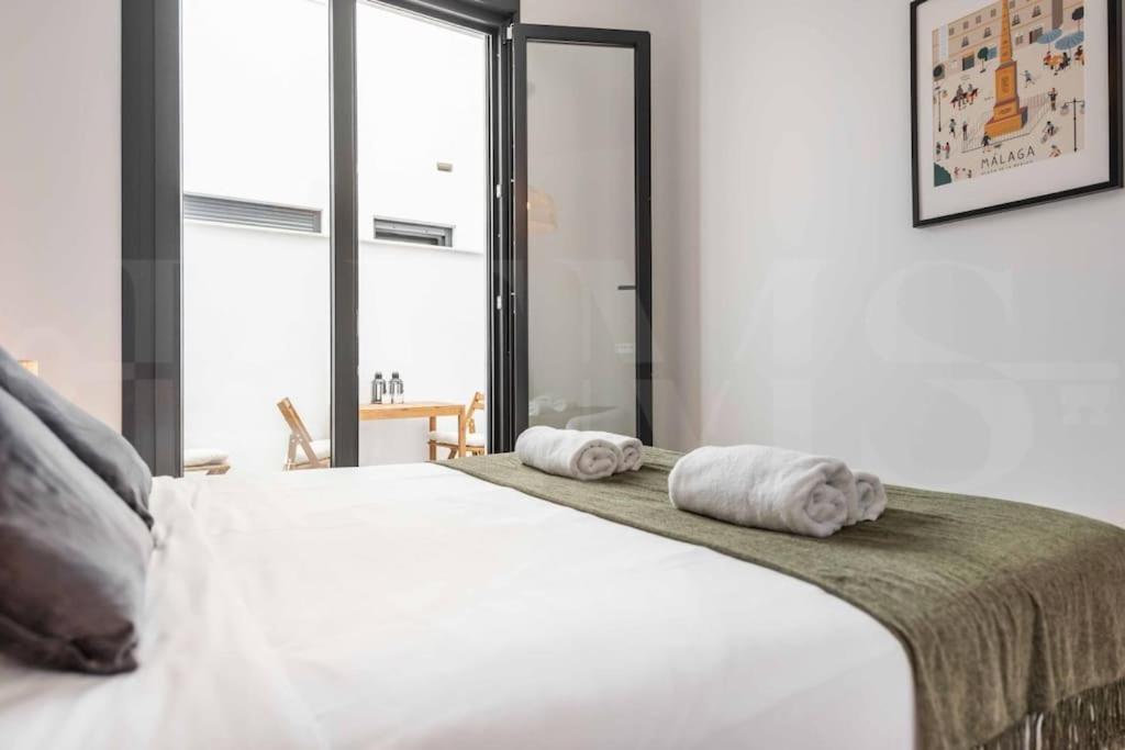 Fresh & Stylish Apartment With Parking By Rems Malaga Ngoại thất bức ảnh