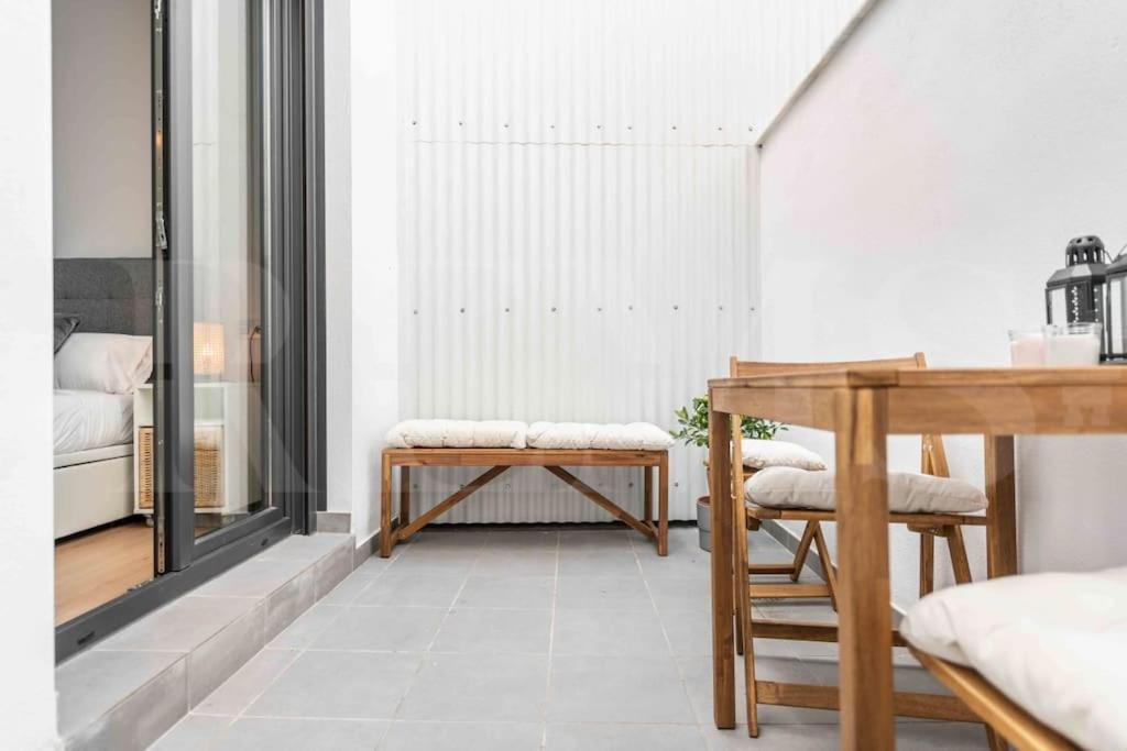 Fresh & Stylish Apartment With Parking By Rems Malaga Ngoại thất bức ảnh