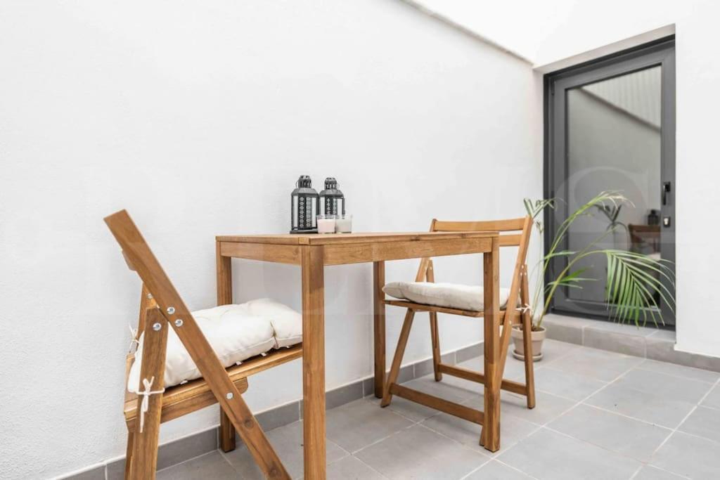 Fresh & Stylish Apartment With Parking By Rems Malaga Ngoại thất bức ảnh